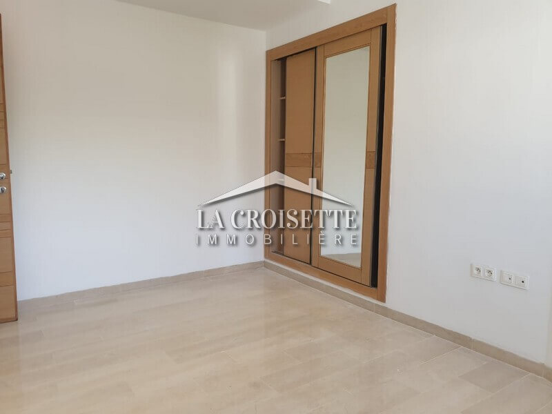 Triplex S+3 neuf à La Soukra